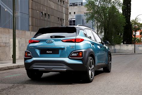 Hyundai Kona small SUV revealed, with electric version to come