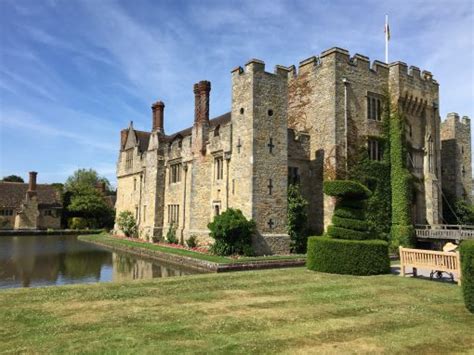 Hever Castle Kent. 37 - Sisley Garden Tours