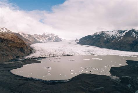 Hvalfjörður | The less traveled fjord close to Reykjavik - Iceland Travel Guide