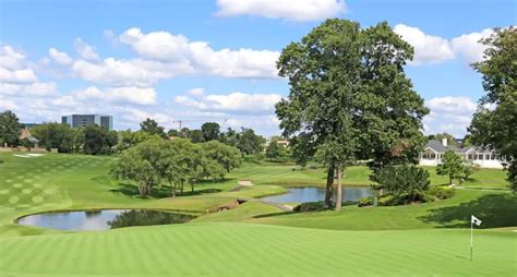 Best Golf Courses in Arkansas - Red Birdie Golf