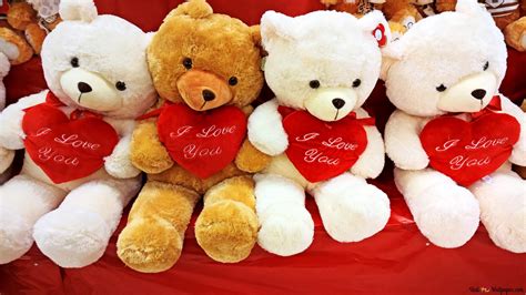 Valentine's day - cute teddy bears with the hearts 2K wallpaper download