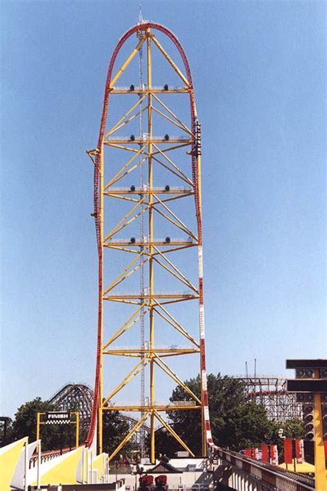 Top Thrill Dragster... Best ride ever!!! 420 ft. High, 400' vertical ...