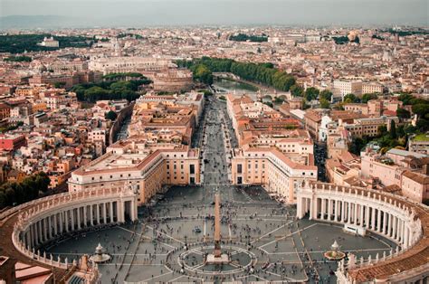 The Ultimate Guide to Rome's Best Food, Drinks, Art, and History | Here ...