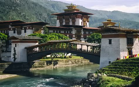 Kingdom of Bhutan | Bhutan Visitor Information | Bhutan Tourist Visa