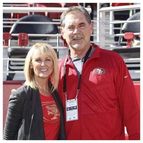 Bruce Bochy & wife celebrating World Series win @ 49ers game 11-2-14 | Sf 49ers, 49ers, Sf giants