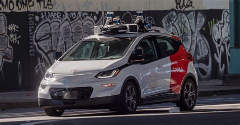 Driverless taxi services get approval to expand operations in San Francisco