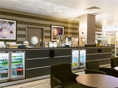 NCL: Aspire Lounge Reviews & Photos - Main Terminal, Newcastle Airport | LoungeBuddy