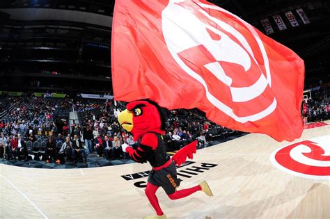 You Won't Regret Watching the Atlanta Hawks' Mascot Fall and Smash His ...