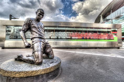 Thierry Henry Statue Emirates Stadium Photograph by David Pyatt