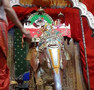 Radha Raman Mandir, Vrindavan - Vraj Vrindavan