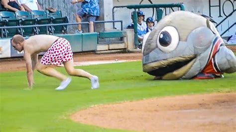 15 Funniest Mascot Moments In Sports - YouTube