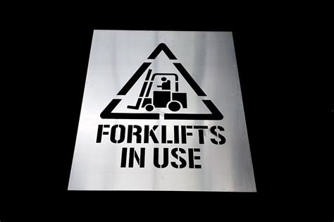 A1Roadlines > Forklifts In Use Stencil 740mm W x 950mm H