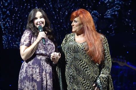 Wynonna and Ashley Judd Share Memories of Mom at Recent Show