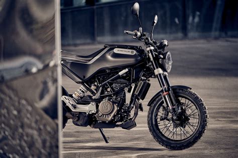 HUSQVARNA SVARTPILEN 125 on Behance