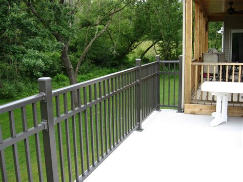 Avon Aluminum Deck Railing | Fence-Depot