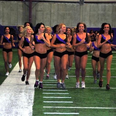 The NFL Cheerleaders Workout | Cheerleading workouts, Professional ...