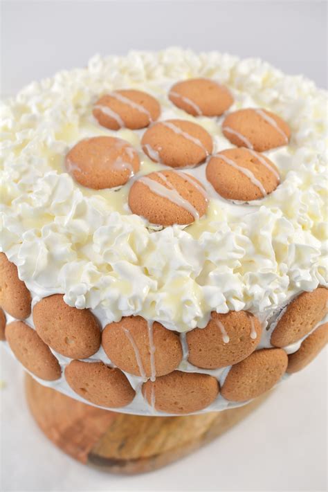 Banana Pudding Cake - Sweet Pea's Kitchen