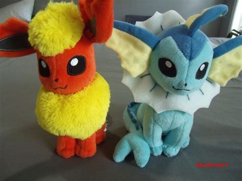 TOMY Pokemon Vaporeon and Flareon Plush Soft Toy Stuffed Animal Doll ...