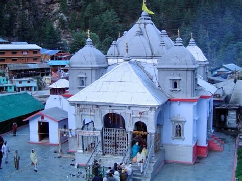 Gangotri Temple – Uttarakhand Trip Trek