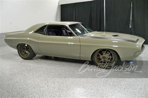 1973 DODGE CHALLENGER CUSTOM COUPE