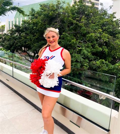 Jay High School Cheerleader Marches In Pearl Harbor Memorial Parade In ...