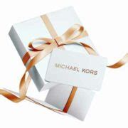 Get FREE $500 Michael Kors Gift Card on CrazyFreebie.com