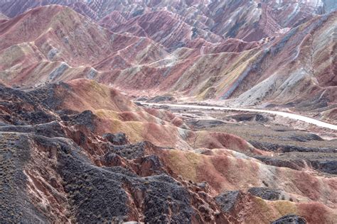 Gansu Points of Interest: Things to Do in China's "Wild West"