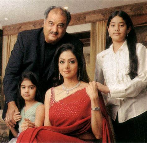 Sridevi Happy Family Pictures - XciteFun.net