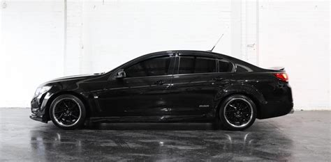 HOLDEN COMMODORE VF SERIES II SV6 BLACK SEDAN 4DR MAN 6SP 3.6I [MY16]