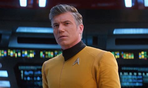 Anson Mount as Captain Christopher Pike | TREKNEWS.NET | Your daily ...