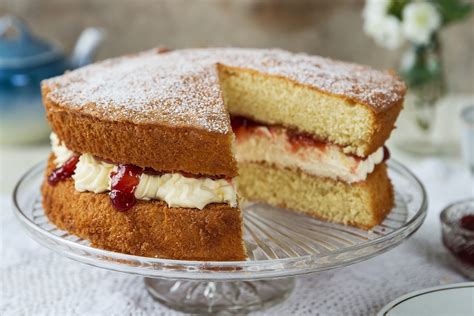 Classic Victoria Sandwich Recipe | Odlums