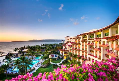 The Riviera Nayarit receives multiple awards for its luxury and natural ...