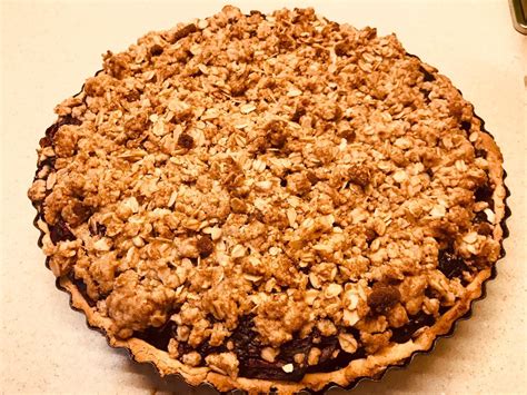 [Homemade] Apple and blackberry crumble pie : r/food