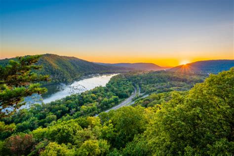 12 Best Romantic Getaways in Virginia You Must Try - Southern Trippers