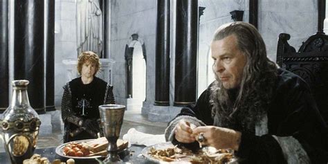 The 5 Best Food Scenes In Lord Of The Rings