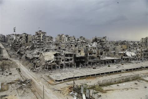 Drone video of Homs, Syria shows a city destroyed by war - Boing Boing