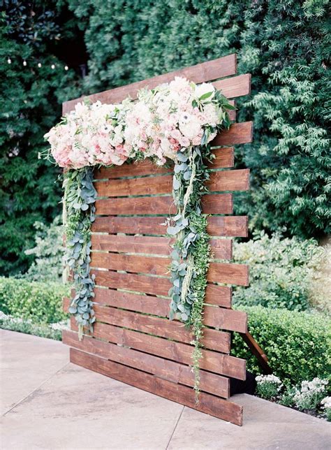 Tips, info and hacks for wedding reception flowers - In case you are ...