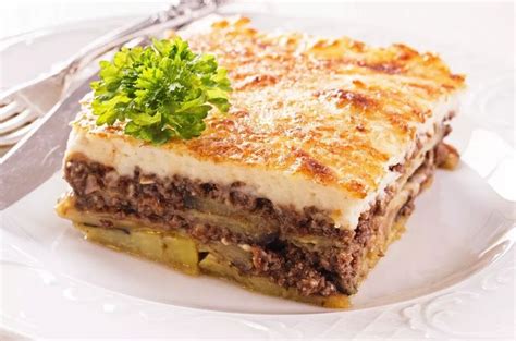 Traditional Moussaka recipe with eggplants (aubergines) and potatoes | Recipe | Traditional ...