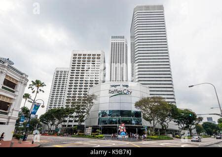 Raffles City shopping mall Singapore Stock Photo: 3331292 - Alamy