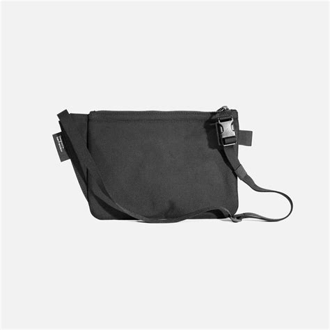 Sling Pouch - Black — Aer | Modern gym bags, travel backpacks and ...