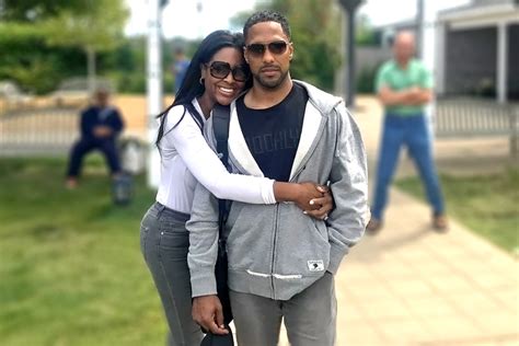 Kenya Moore Confirms She & Estranged Husband Marc Daly Are Still ...