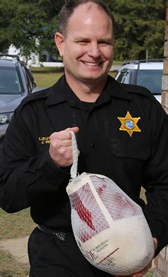 Escambia County Jail Staff Delivers Thanksgiving Food For Families In ...