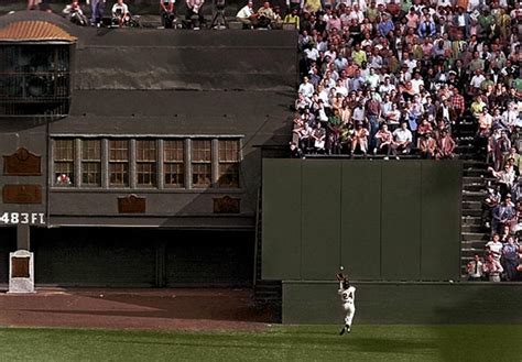 1954 World Series - The Willie Mays Catch - Baseball History Comes Alive