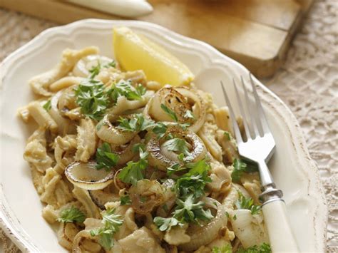 Tripe with Fried Onions recipe | Eat Smarter USA