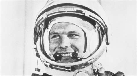 Yuri Gagarin First Human In Space 1961 Youtube