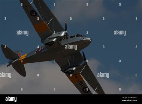 De Havilland Dragon Rapide Stock Photo - Alamy