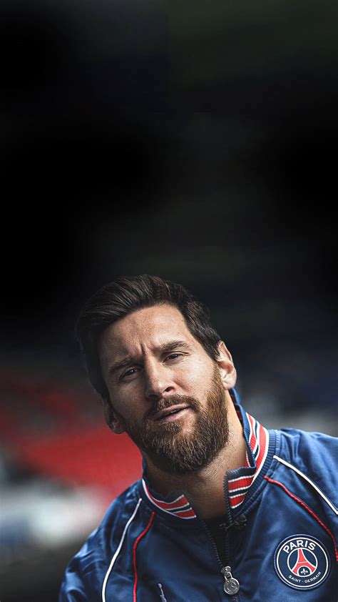 Get Your Screen Ready for Messi's PSG Debut with our 4K Wallpaper