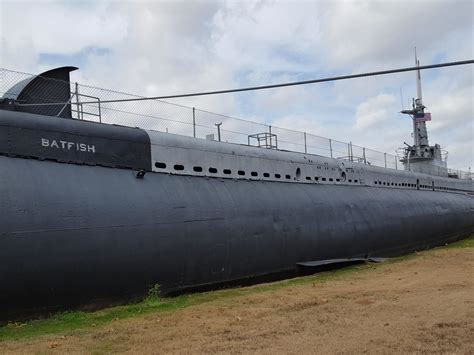 Veterans Saved the USS Batfish (SS-310) By Moving It to a Soybean Field | LaptrinhX / News