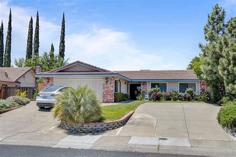 1526 Crestmont Oak Dr, Roseville, CA 95661