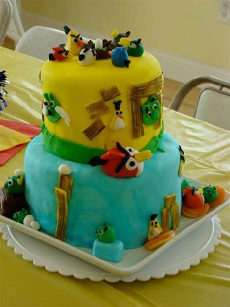 Angry Bird Cake - CakeCentral.com